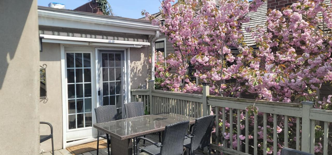 Canalside Restaurant, Inn&Kitchen Store Port Colborne Exterior foto